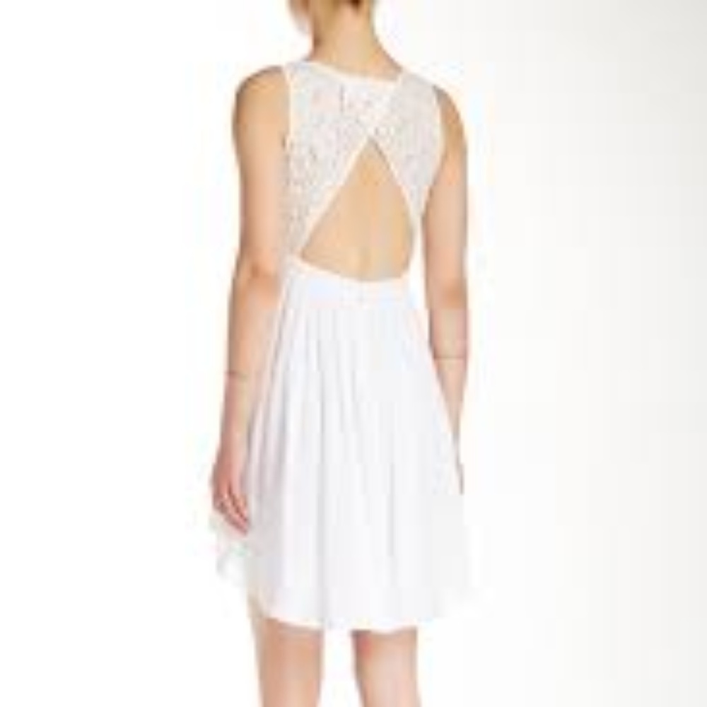 Open-Back High-Low Dress - Picture 2 of 8